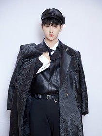 黃明昊可憐的小嬌妻