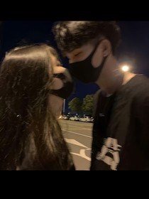 我的网恋情人竟是校草