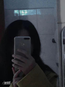 苏嘢姐姐和她的羽毛弟弟