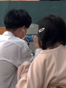 偷偷期待