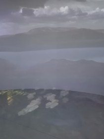 烈火，逐光