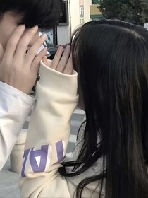 向他撒個嬌