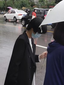 还是离开