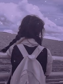 很多公司抢着签约的全能女孩