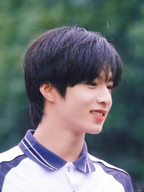 劉耀文：學(xué)長做我男朋友吧！
