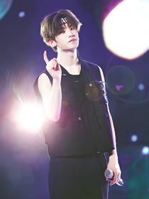 黃明昊，溫柔只給你