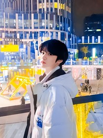 刘耀文：我们一起成长