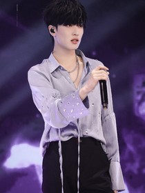 嚴(yán)浩翔：稚年葡萄