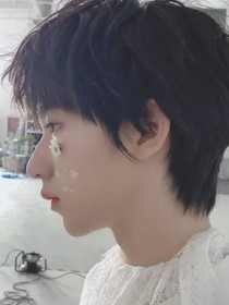 TNT：霖霖，不要跑嘛……