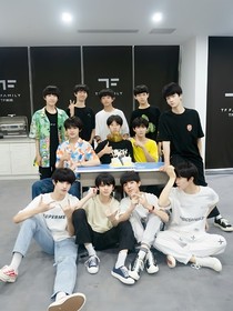 TF家族三代—用盡我的一切奔向你啊