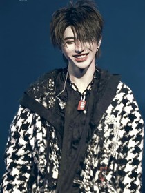 蔡徐坤：校霸你好