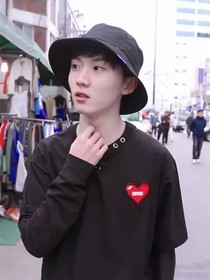 马嘉祺：你有事吗？