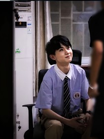 马嘉祺：看海