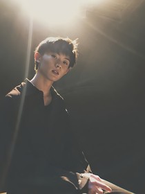 介意談個戀愛嗎