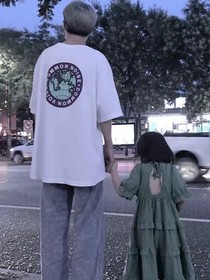 小孩有點(diǎn)皮-d053