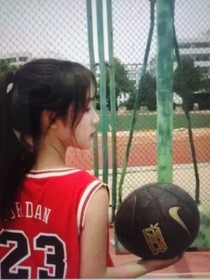 一个女孩子的篮球梦