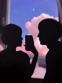 只能老大碰的女人