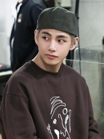 BTS：挽月