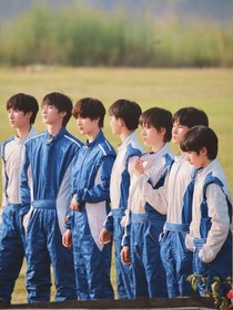 TNT：末日我来当团宠