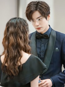 十年后，我终于成为你女友