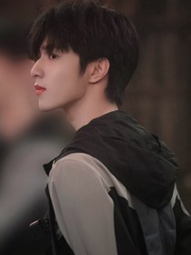劉耀文：與她的嬌妻小助理