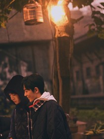 博与肖：赠尔一铃铛