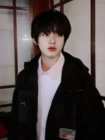 张极：公之于众的私有浪漫
