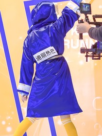 TNT：女配是个沙雕改咋整