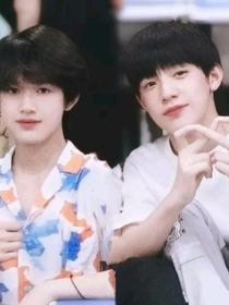 Becauseofyou——临街暧昧