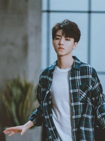 王俊凯宠妹成性-d911