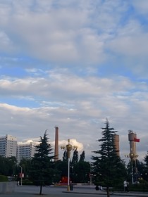 你是不是刻意接近我