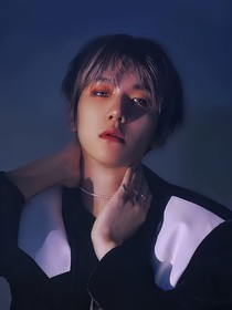 邊伯賢：小孩你今天真不聽話-d912