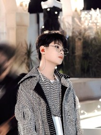 黄明昊：只为——d372