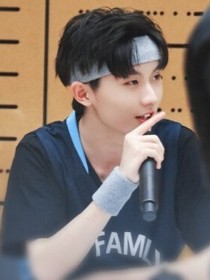 马嘉祺：腰，还好吗