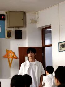 TNT：和弟妹一起住