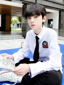 左航：航絲，老實點