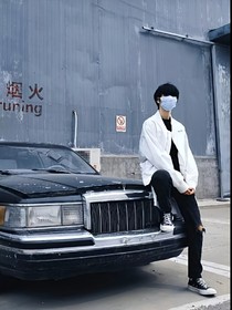 嚴(yán)浩翔：給我一個家吧
