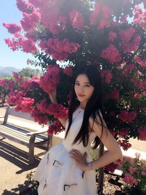 赵樱子梁红闺蜜