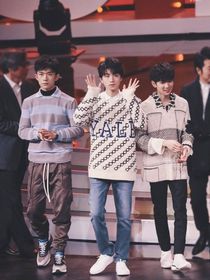 TFBOYS：微爱
