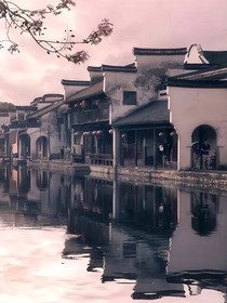 谈夏的小城