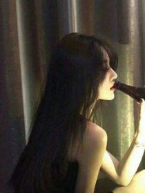 穿書(shū)后男主粘著我？