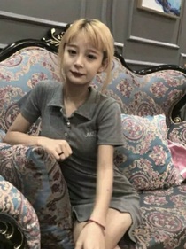 小姐你身上好多马甲