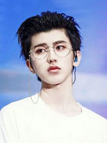 蔡徐坤：我的妹妹變壞了