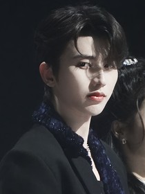 baby：坤儿是不是吃ikun的醋了，绝对是