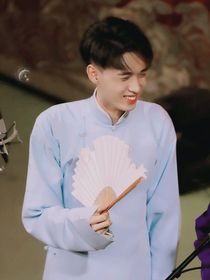 校园故事秦霄贤
