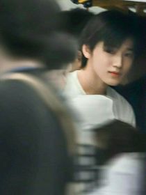 爱是永不凋零的