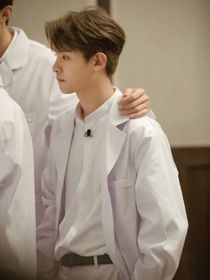 黃明昊：愿此生不再相見