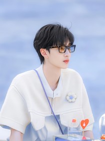 嚴(yán)浩翔：請問嚴(yán)教授有何貴干？
