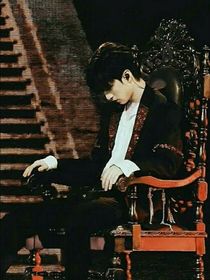 嚴(yán)浩翔：寵妻狂魔，拜托輕點(diǎn)