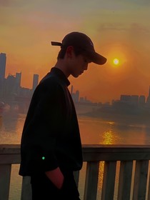左航：半院玫瑰